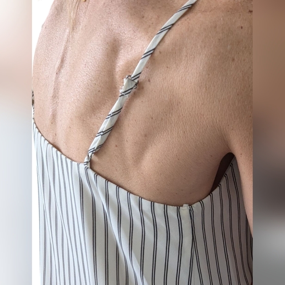 Socialite Whimsical Pinstriped Scalloped Minimalist Cami Preppy Tank Size XS - Picture 4 of 6